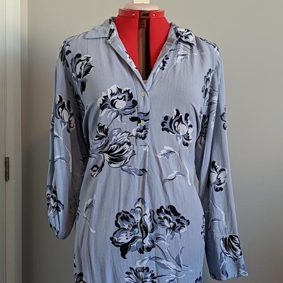 Floral dress - Picture 2 of 3